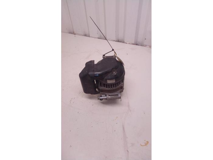 Gebruikte Dynamo Mazda 6 Sportbreak (GY19/89) 1.8i 16V Prijs € 79,99 Margeregeling aangeboden door Autodemontage Tegelen