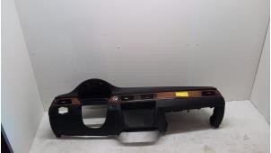 Gebruikte Dashboard BMW 3 serie (E90) 320i 16V Prijs € 324,95 Margeregeling aangeboden door Autodemontage Tegelen