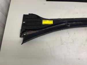 Gebruikte Paravan Renault Clio III Estate/Grandtour (KR) 1.2 16V TCE 100 Prijs € 39,99 Margeregeling aangeboden door Autodemontage Tegelen