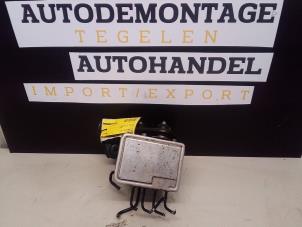Gebruikte ABS Pomp Volkswagen Transporter T6 2.0 TDI 150 Prijs € 249,98 Margeregeling aangeboden door Autodemontage Tegelen
