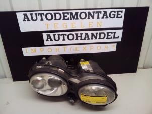 Gebruikte Rechter Koplamp Jaguar X-type 2.1 V6 24V Prijs € 224,99 Margeregeling aangeboden door Autodemontage Tegelen