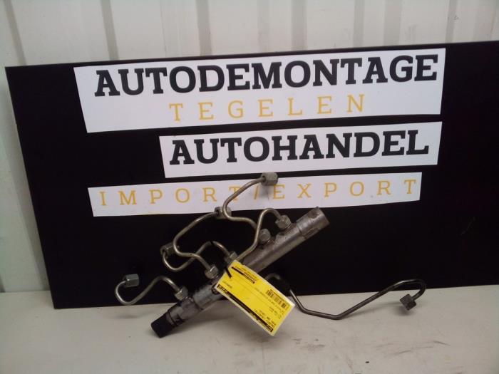 Gebruikte Injector brug Mini Mini (R56) 1.6 One D 16V Prijs € 74,99 Margeregeling aangeboden door Autodemontage Tegelen