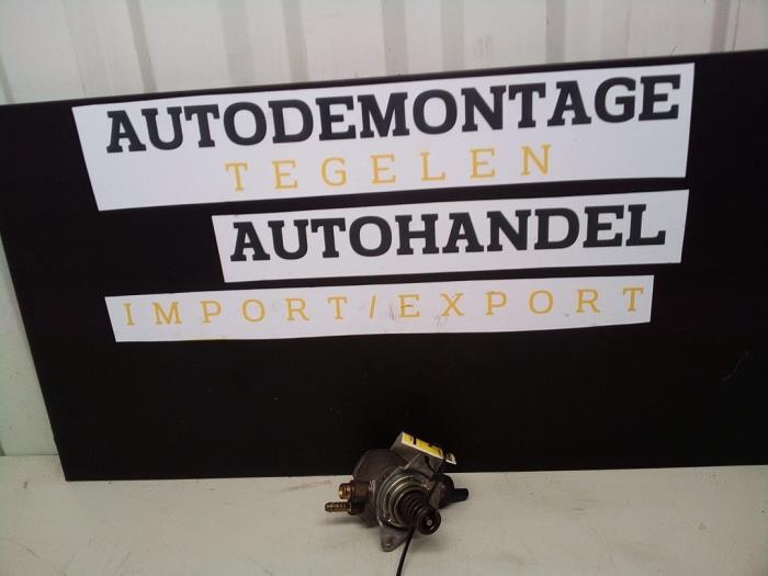 Gebruikte Hogedrukpomp Volkswagen Golf Plus (5M1/1KP) 1.4 TSI 122 16V Prijs € 124,99 Margeregeling aangeboden door Autodemontage Tegelen