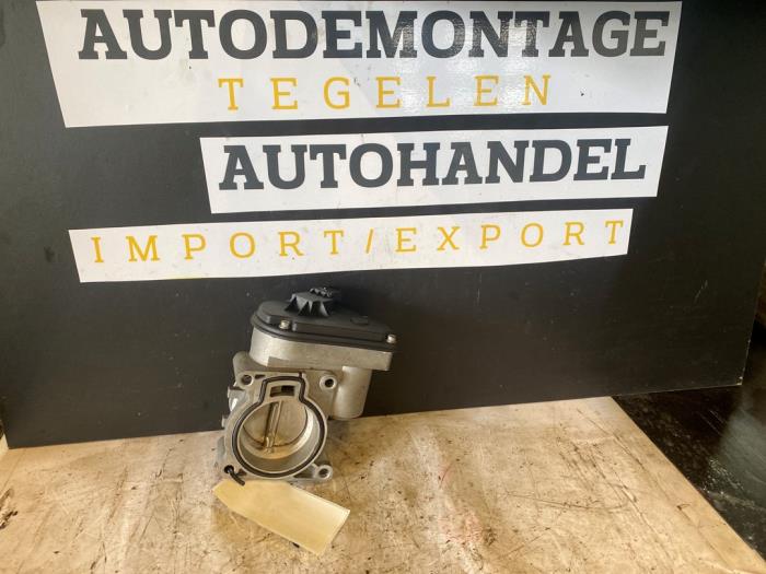 Gebruikte Gasklephuis Ford Focus C-Max 1.8 16V Prijs € 40,00 Margeregeling aangeboden door Autodemontage Tegelen