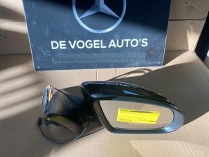 Gebruikte Spiegel Buiten rechts Mercedes GLC (X253) Prijs € 363,00 Inclusief btw aangeboden door De Vogel Auto's B.V.