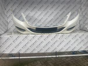 Gebruikte Voorbumper Mercedes S (222.0/222.1) Prijs € 302,50 Inclusief btw aangeboden door De Vogel Auto's B.V.