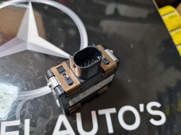 Dode hoek sensor van een Mercedes-Benz A (177.0)  2020