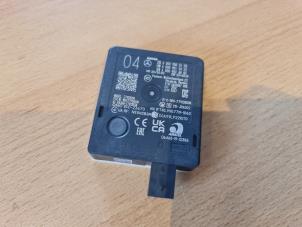 Gebruikte Dode hoek sensor Mercedes C (W206) C-200 2.0 EQ Boost 4-Matic Prijs € 175,00 Margeregeling aangeboden door De Vogel Auto's B.V.