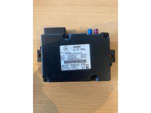 Gebruikte Module Telefoon (diversen) Mercedes C (W205) Prijs € 78,65 Inclusief btw aangeboden door De Vogel Auto's B.V.