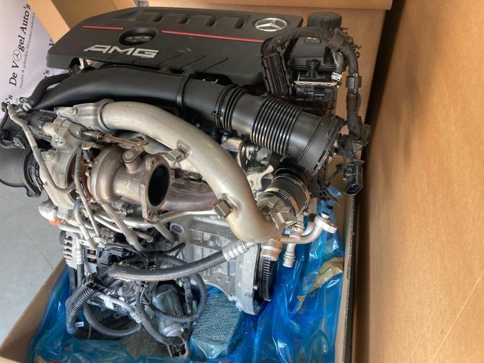 Motor van een Mercedes-AMG A-Klasse AMG (177.0) 2.0 A-35 AMG Turbo 16V 4Matic 2020