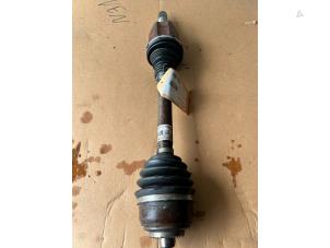 Gebruikte Aandrijfas links-voor Mercedes Sprinter 3t (910.6) Prijs € 235,95 Inclusief btw aangeboden door De Vogel Auto's B.V.