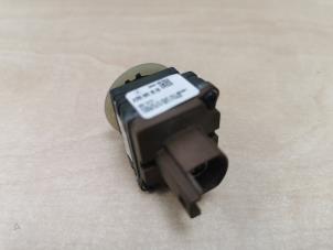 Gebruikte 360 graden camera Mercedes Diversen Prijs € 302,50 Inclusief btw aangeboden door De Vogel Auto's B.V.