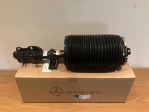 Nieuwe Luchtbalg Mercedes V (447.8) Prijs € 484,15 Inclusief btw aangeboden door De Vogel Auto's B.V.