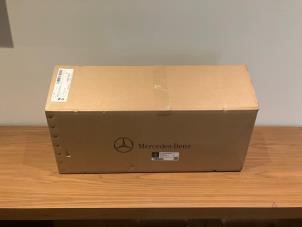 Nieuwe Luchtbalg Mercedes V (447.8) Prijs € 449,67 Inclusief btw aangeboden door De Vogel Auto's B.V.