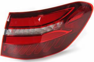 Nieuwe Achterlicht rechts Mercedes GLC (X253) Prijs € 242,00 Inclusief btw aangeboden door De Vogel Auto's B.V.