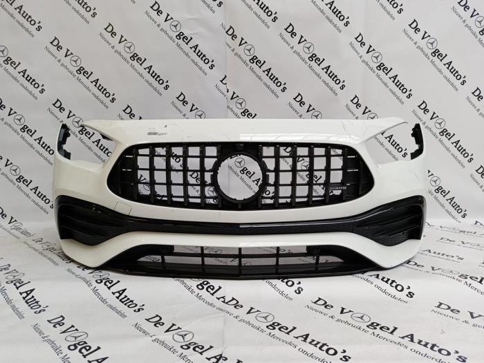 Gebruikte Voorbumper Mercedes GLA (H247) 2.0 35 AMG Turbo 16V 4-Matic Prijs € 1.028,50 Inclusief btw aangeboden door De Vogel Auto's B.V.