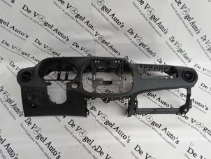 Gebruikte Dashboard Mercedes Vito (447.6) 1.6 109 CDI 16V Prijs € 242,00 Inclusief btw aangeboden door De Vogel Auto's B.V.