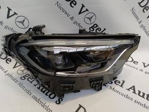 Gebruikte Koplamp rechts Mercedes GLC (X254) 2.0 300 16V Prijs € 1.149,50 Inclusief btw aangeboden door De Vogel Auto's B.V.