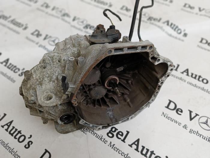 Gebruikte Versnellingsbak Mercedes Vito (447.6) 1.6 109 CDI 16V Prijs € 1.028,50 Inclusief btw aangeboden door De Vogel Auto's B.V.