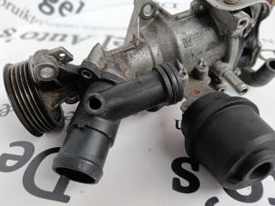 Gebruikte Waterpomp Mercedes B (W246) 1.6 B-160 BlueEFFICIENCY Turbo 16V Prijs € 40,00 Margeregeling aangeboden door De Vogel Auto's B.V.