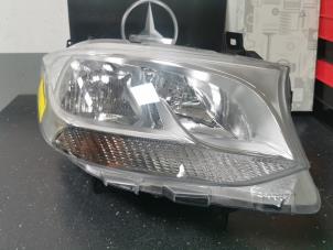 440 1140R LD EM ABAKUS Koplamp rechts, H7 geschikt voor MERCEDES BENZ 440 1140R LD EM ABAKUS Koplamp rechts, H7 geschikt voor MERCEDES BENZ