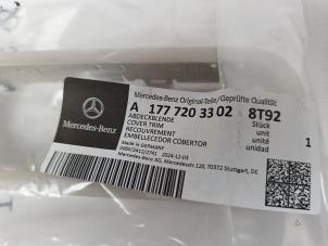 Nieuwe Ruit schakelaar elektrisch Mercedes A (177.0) 1.3 A-180 Turbo 16V Prijs € 12,10 Inclusief btw aangeboden door De Vogel Auto's B.V.