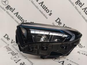 Gebruikte Linker Koplamp Mercedes EQA (N243) 250+ 71 kWh Prijs € 907,50 Inclusief btw aangeboden door De Vogel Auto's B.V.