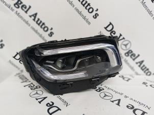 Gebruikte Koplamp rechts Mercedes GLB (247.6) 1.3 GLB-200 Turbo 16V 4-Matic Prijs € 907,50 Inclusief btw aangeboden door De Vogel Auto's B.V.