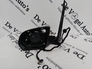 Gebruikte Buitenspiegel links Mercedes V (447.8) 2.0 300 d 16V Prijs € 393,25 Inclusief btw aangeboden door De Vogel Auto's B.V.