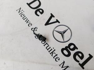 Gebruikte Temperatuursensor buiten Mercedes A (177.0) 1.3 A-180 Turbo 16V Prijs € 60,50 Inclusief btw aangeboden door De Vogel Auto's B.V.