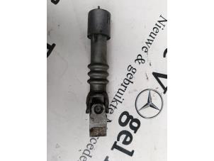 Gebruikte Stuurkoppeling Mercedes GLC (X253) 2.0 300 16V 4-Matic Prijs € 90,75 Inclusief btw aangeboden door De Vogel Auto's B.V.