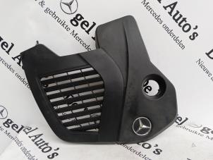 Gebruikte Afdekplaat motor Mercedes Vito (447.6) 2.0 116 CDI 16V Prijs € 90,75 Inclusief btw aangeboden door De Vogel Auto's B.V.