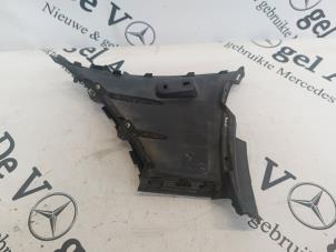 Gebruikte Bumper Rooster Mercedes A (177.0) 1.3 A-200 Turbo 16V 4Matic Prijs € 90,75 Inclusief btw aangeboden door De Vogel Auto's B.V.