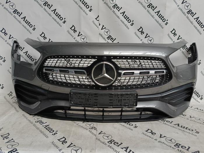 Gebruikte Voorbumper Mercedes GLA (H247) 1.3 200 Turbo 16V 4-Matic Prijs € 1.270,50 Inclusief btw aangeboden door De Vogel Auto's B.V.