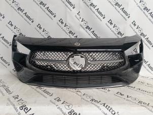 Gebruikte Voorbumper Mercedes CLA (118.3) 1.3 CLA-200 Turbo 16V Prijs € 968,00 Inclusief btw aangeboden door De Vogel Auto's B.V.