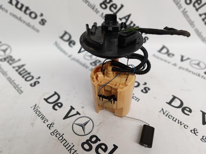 Gebruikte Tank element Pomp Mercedes Vito (447.6) 1.7 114 CDI 16V Prijs € 514,25 Inclusief btw aangeboden door De Vogel Auto's B.V.