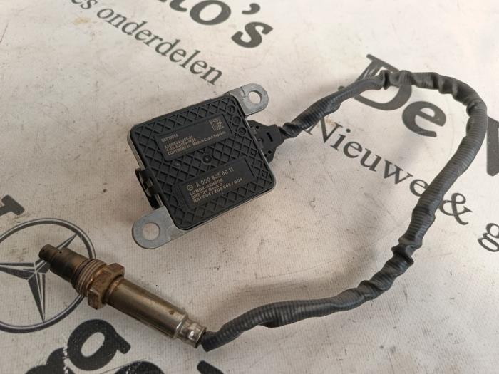 Gebruikte Nox sensor Mercedes Vito (447.6) 2.0 119 CDI 16V Prijs € 157,30 Inclusief btw aangeboden door De Vogel Auto's B.V.