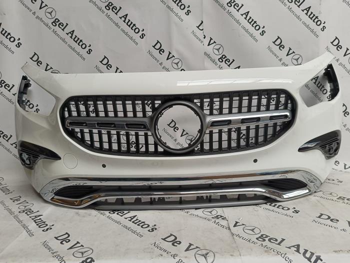 Gebruikte Bumper voor Mercedes GLA (H247) 1.3 250 e Turbo 16V Prijs € 968,00 Inclusief btw aangeboden door De Vogel Auto's B.V.