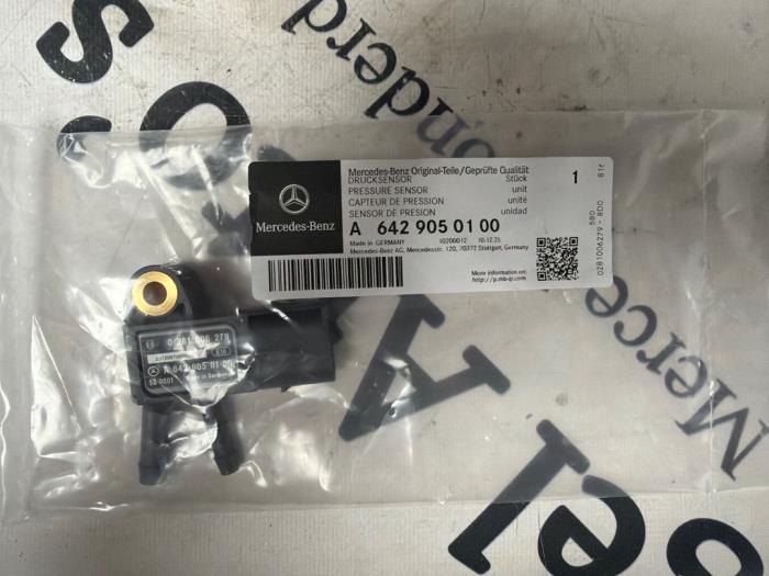 Nieuwe Druksensor Mercedes Diversen Prijs € 95,49 Inclusief btw aangeboden door De Vogel Auto's B.V.