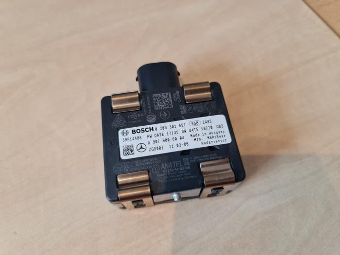Gebruikte Dode hoek sensor Mercedes Sprinter 5t (907.6) 317 CDI 2.0 D RWD Prijs € 181,50 Inclusief btw aangeboden door De Vogel Auto's B.V.