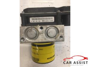 Gebruikte ABS Pomp Mercedes Sprinter 3t (906.11/906.21) 219 CDI V6 24V Prijs € 100,00 Margeregeling aangeboden door Car Assist