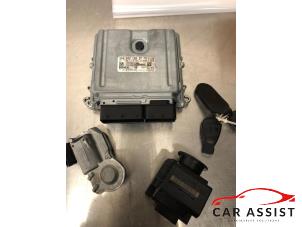Gebruikte Contactslot + computer Mercedes E-Klasse Prijs op aanvraag aangeboden door Car Assist
