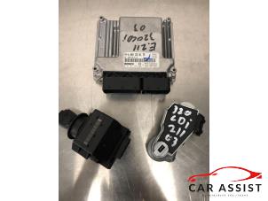 Gebruikte Contactslot + computer Mercedes E-Klasse Prijs op aanvraag aangeboden door Car Assist