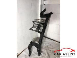 Gebruikte Frontpaneel Mercedes Vito Prijs € 157,30 Inclusief btw aangeboden door Car Assist