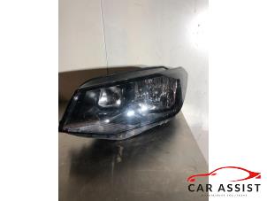 Gebruikte Koplamp links Volkswagen Caddy Prijs € 157,30 Inclusief btw aangeboden door Car Assist
