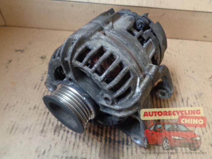 Gebruikte Dynamo Opel Corsa B (73/78/79) 1.0i 12V Prijs € 27,00 Margeregeling aangeboden door Autorecycling Chino B.V.