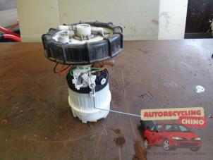 Gebruikte Benzinepomp Ford Focus 2 Wagon 2.0 16V Prijs € 45,00 Margeregeling aangeboden door Autorecycling Chino B.V.