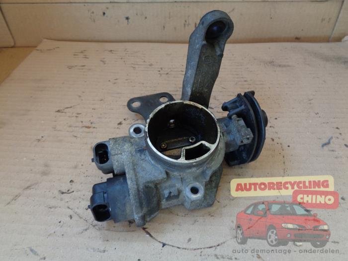 Gebruikte Gasklephuis Renault Twingo (C06) 1.2 Prijs € 27,00 Margeregeling aangeboden door Autorecycling Chino B.V.