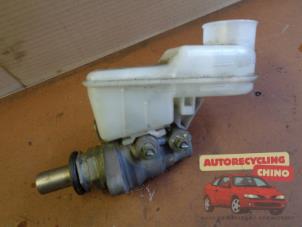 Gebruikte Hoofdremcilinder Toyota Yaris (P1) 1.3 16V VVT-i Prijs € 22,00 Margeregeling aangeboden door Autorecycling Chino B.V.