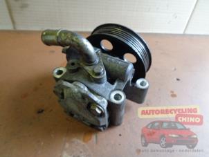 Gebruikte Servopomp Ford Fiesta 5 (JD/JH) 1.3 Prijs € 32,00 Margeregeling aangeboden door Autorecycling Chino B.V.